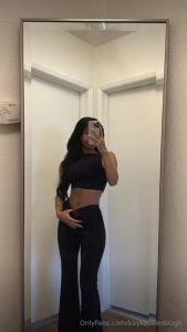 Stop looking around and go check sydneychasexo if you want to see why part 16