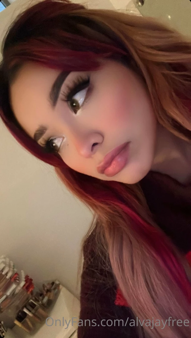 I m in the mood rn wanna help papi 