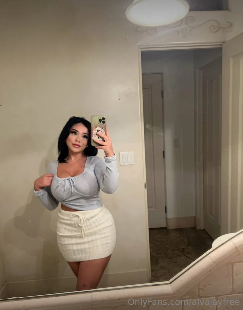 Who said you need to take it all off to leave them wanting more 