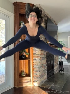 The pictures i take for onlyfans vs the pictures i take for social