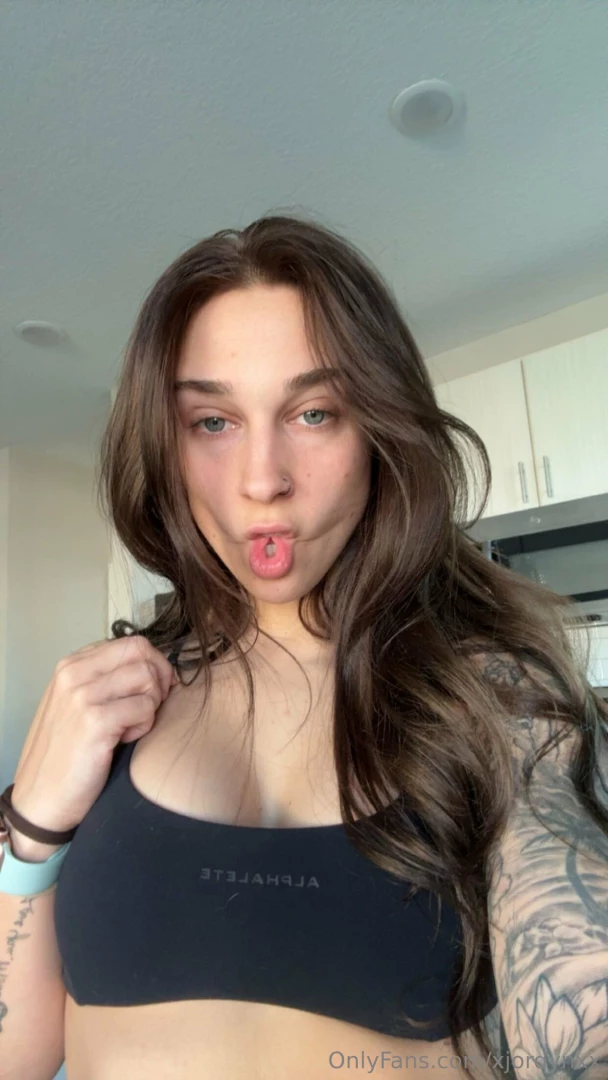 I love being brunette makes me feel sexier haha 