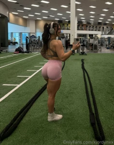 Happy sunday who you rooting for