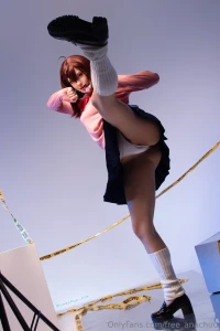 What are you looking at while momo ayase is fighting aliens part 1