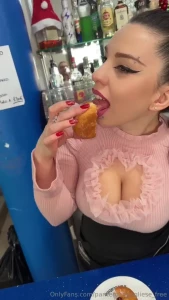 Voglia di leccare vi aspetto su onlyfans com panteronapugliese