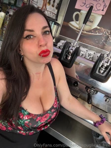 Avete gi fatto colazione porconi ve la sto servendo su of bella piena