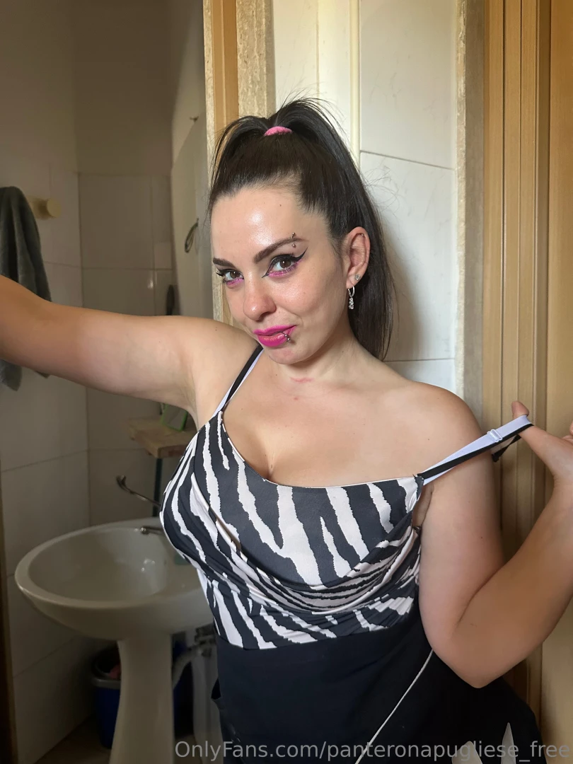 Sempre vogliosa per voi chi c per una cam ho voglia di togliere 