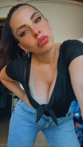 Fresca come una foglia ma calda dentro chi si vuole divertire un po io