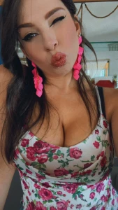 Barbie vi manda un bacione un succulento bacione su of onlyfans com