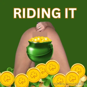 Riding it it must be a holiday cause on my fucking wall and for this