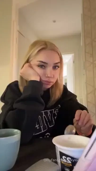 I am bored and sad because you don t text me will you fix this 
