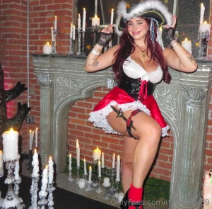 Need someone to plunder booty with