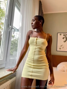 Wonna pull that dress up and give me doggy