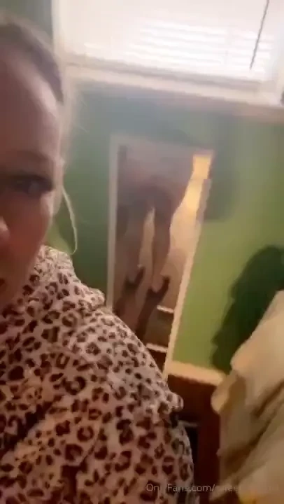 Morning wood check your messages let me get you off 
