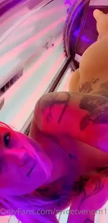 Happy saturday my sexy fans i will be making all the customs this 