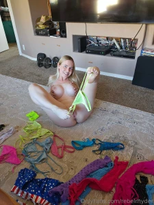 Don t forget to get your special presents from me this christmas who