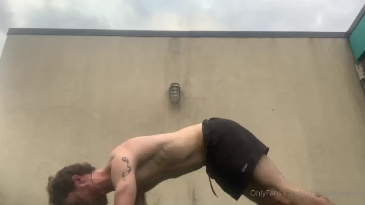Naked workout watch me sweat 