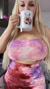 I really want to play love do you want to see me without clothes write