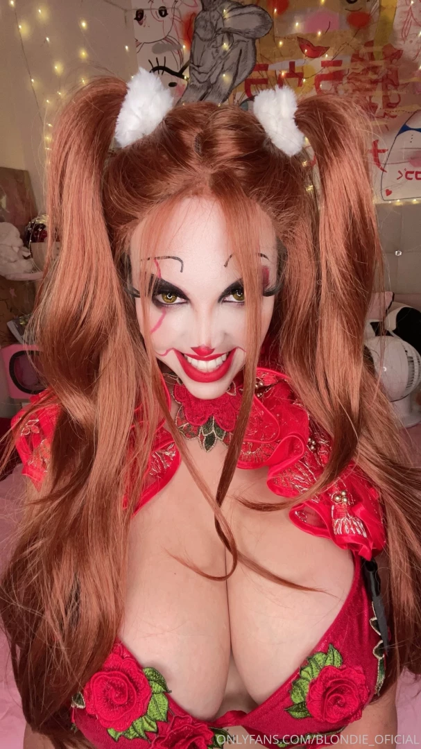 Do you like cosplay what would you like to see me dressed up as 