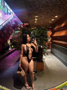 I know it looks like a work of art but it s my mirror