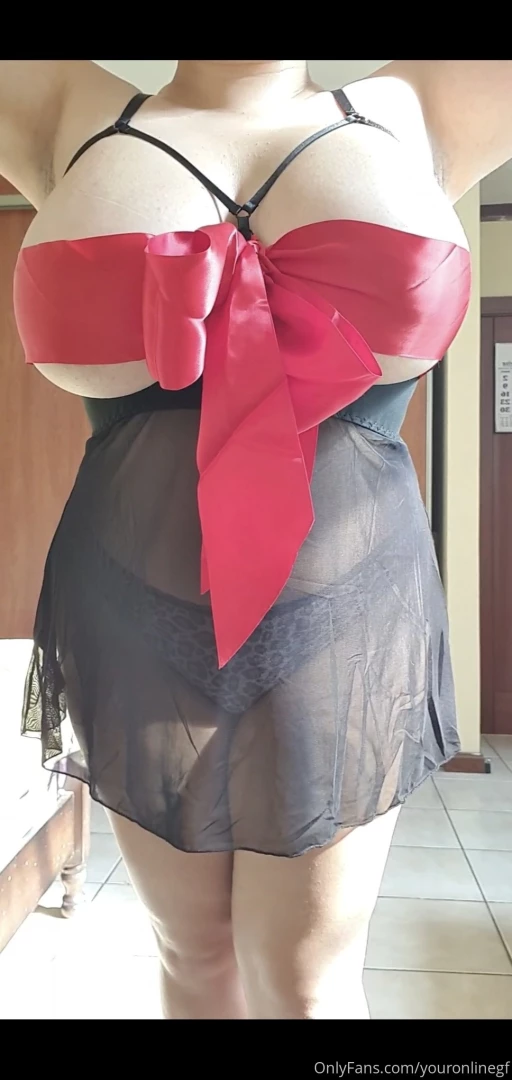 I got this gift from daddy would you like to see more of it 