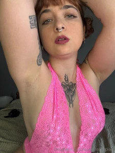 Does my armpits make you horny