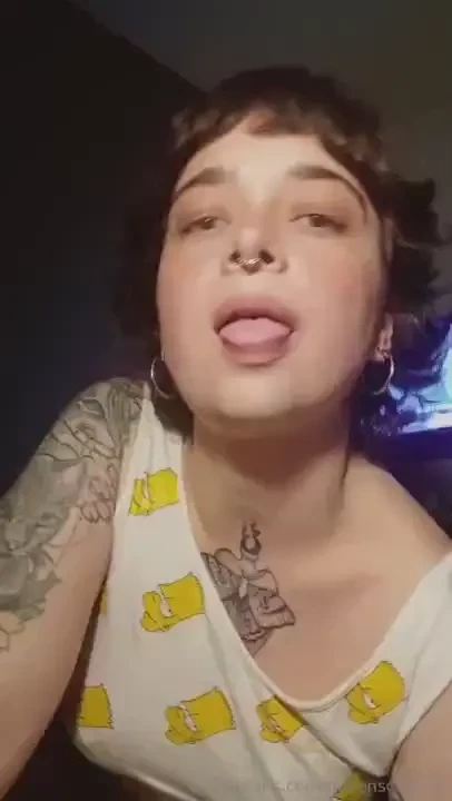 Send a tip and i send you a video without my clothes 