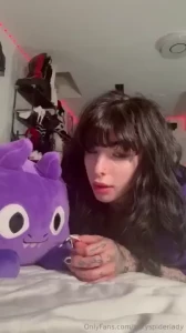 I took the stuffed animal my crush bought me and humped it until i