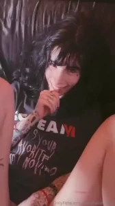Masturbating for my crush in the middle of the night