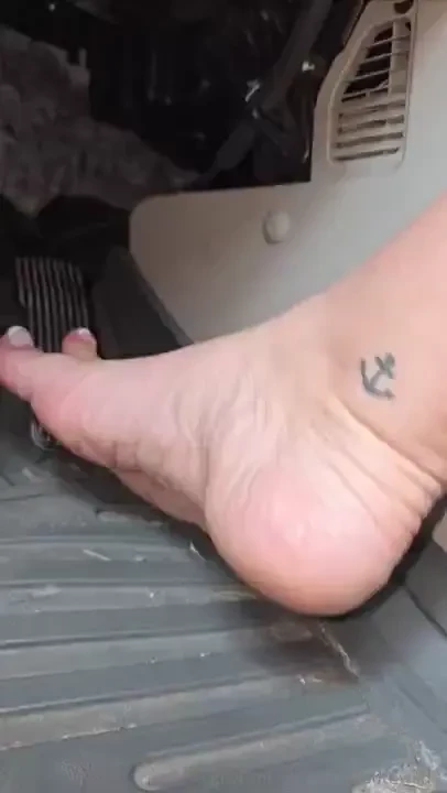 Pedal pump 