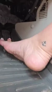 Pedal pump