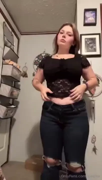 Get unready w me in this video i strip out of my clothes and spit on part 1 