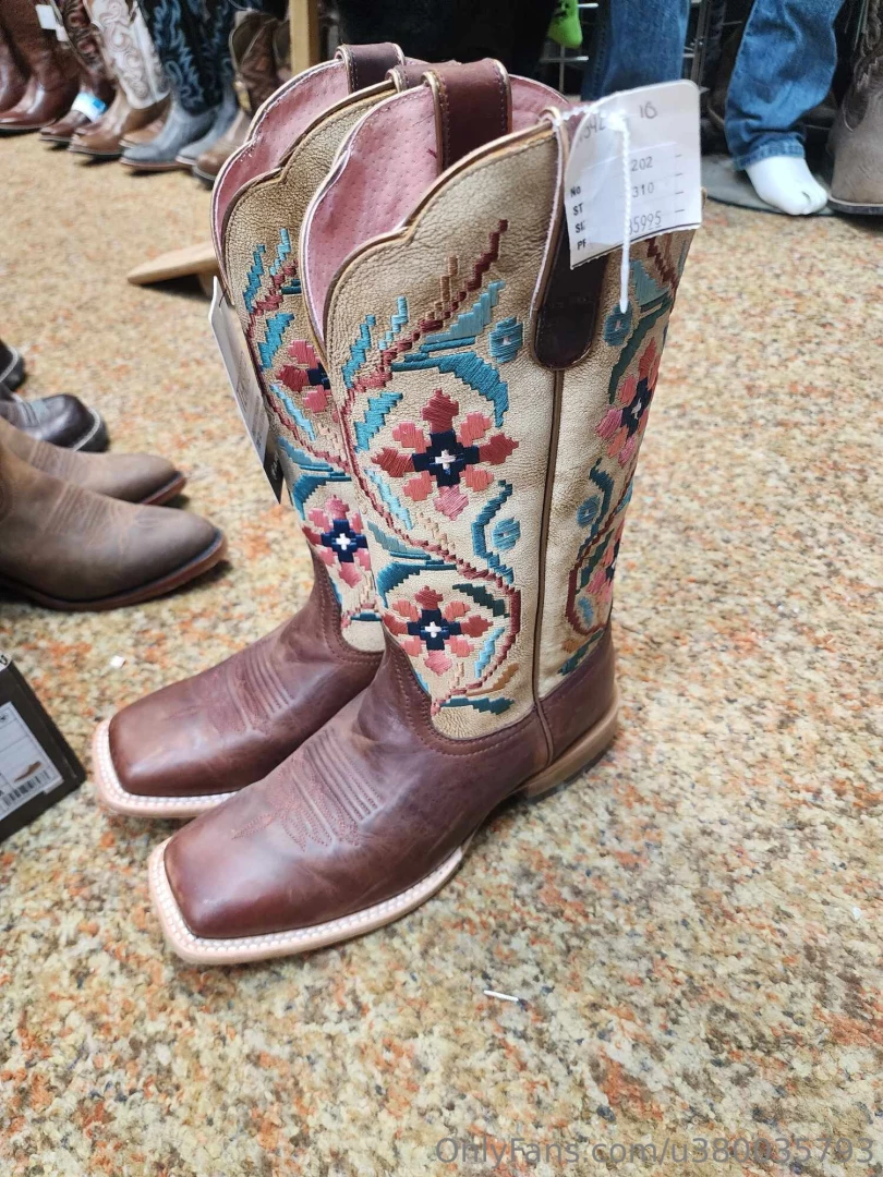 Im a country girl i do love this style is so amazing what a nice part 1 