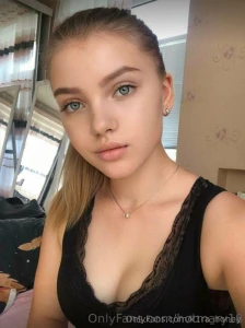 Free subscription sexy and slutty nbsp hotmary18 hotmary18 loves to part 300