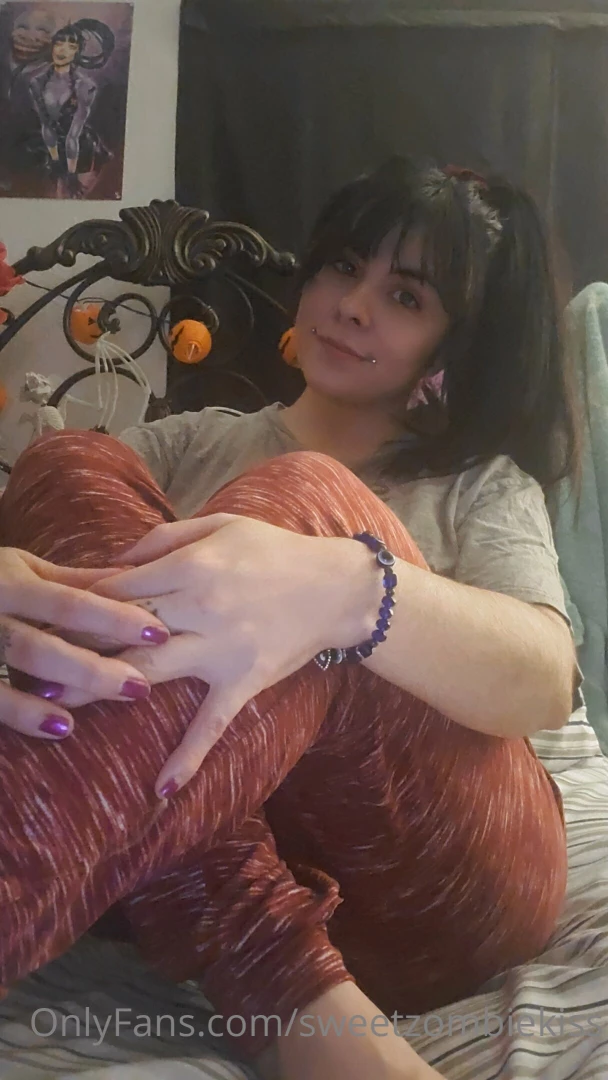 Take a nap with me on my pillows part 1 