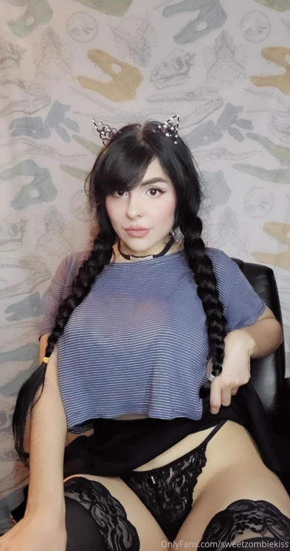 Sheer bra no pasties 