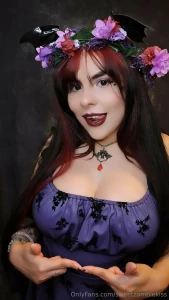 Today is my birthday if you like send me a sweet tip or gift from my part 2