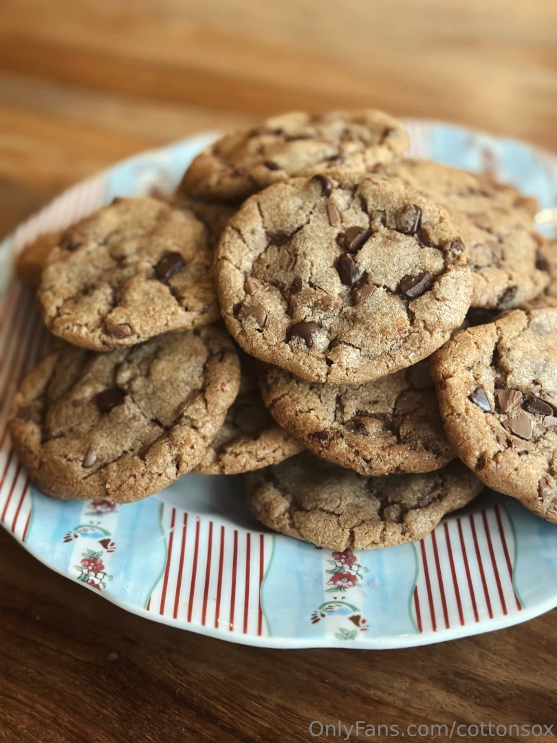 Hello i have been indulging in the dark art of bakery a bit lately 