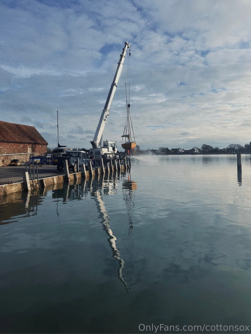 I took some photos not naughty ones of me but of pretty things outside 