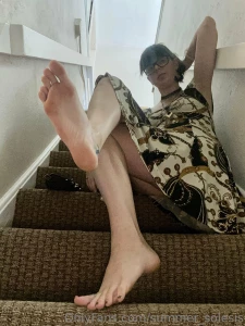 Would you crawl up the stairs to worship my feet part 13