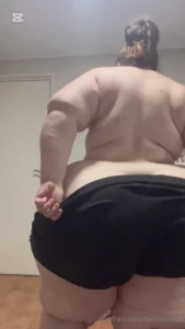 Weight gain update stroke to my big ass trying on shorts