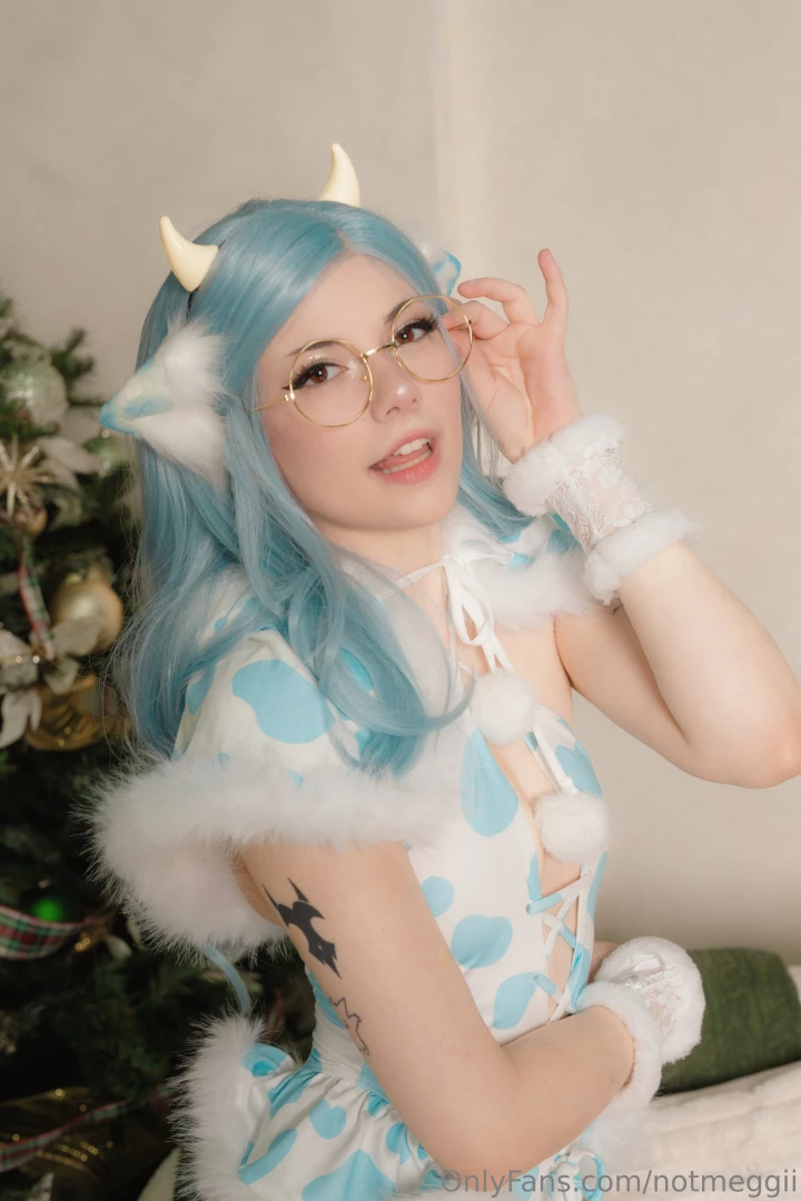 A lil crimmas blueberry cow 3 