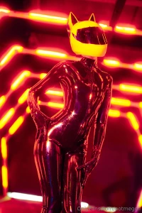 I did my first latex cosplay aaaaaaaa and its of one of my og waifus part 1