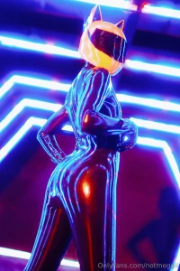 I did my first latex cosplay aaaaaaaa and its of one of my og waifus