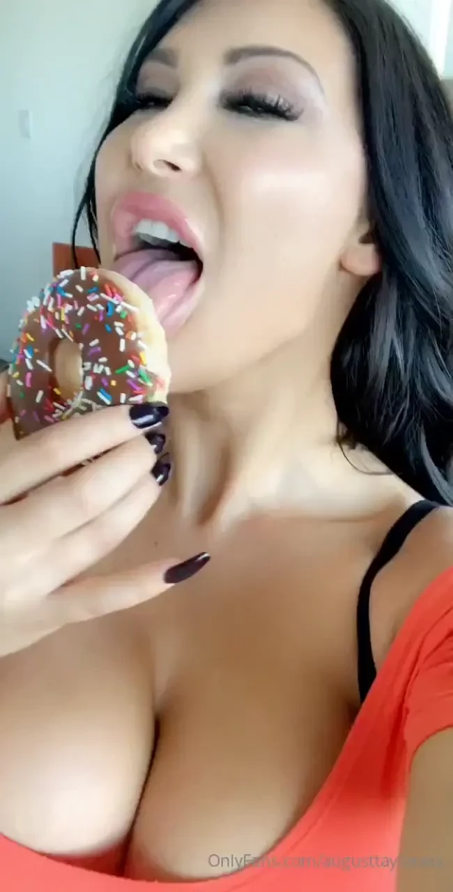 I m looking for somethin sweet today 