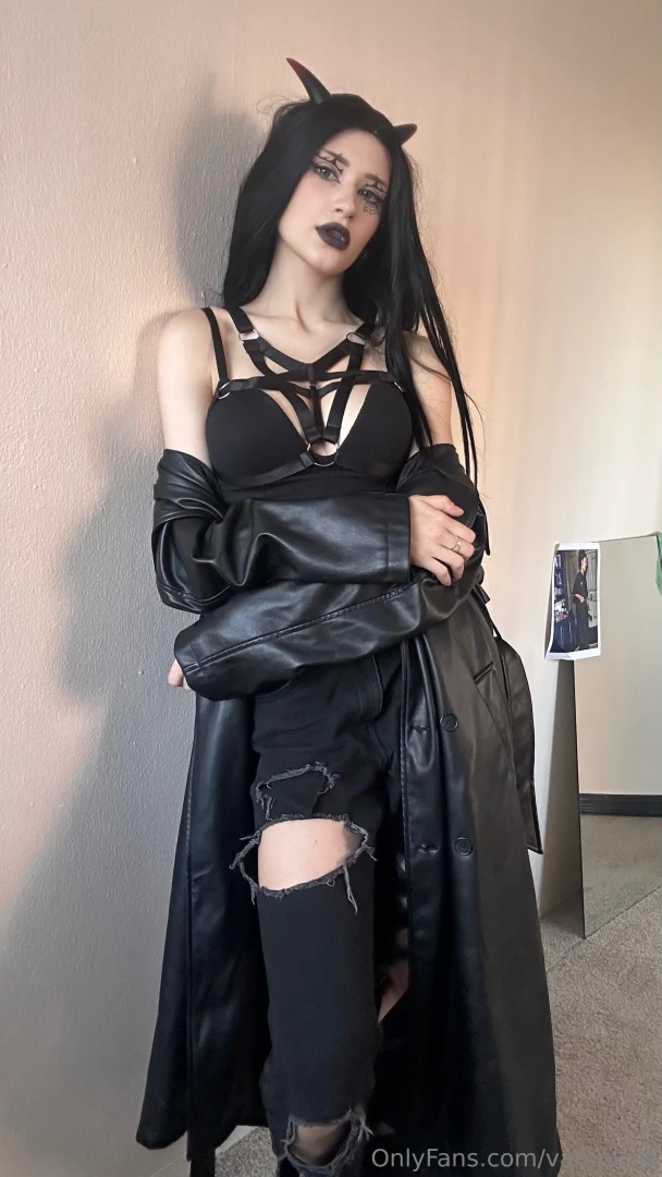 Does my image make you cum violently if the answer is yes i m waiting 