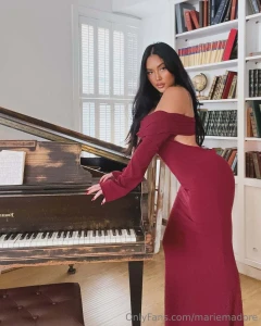 Christmas is over but i m still feeling extra giving who wants a taste