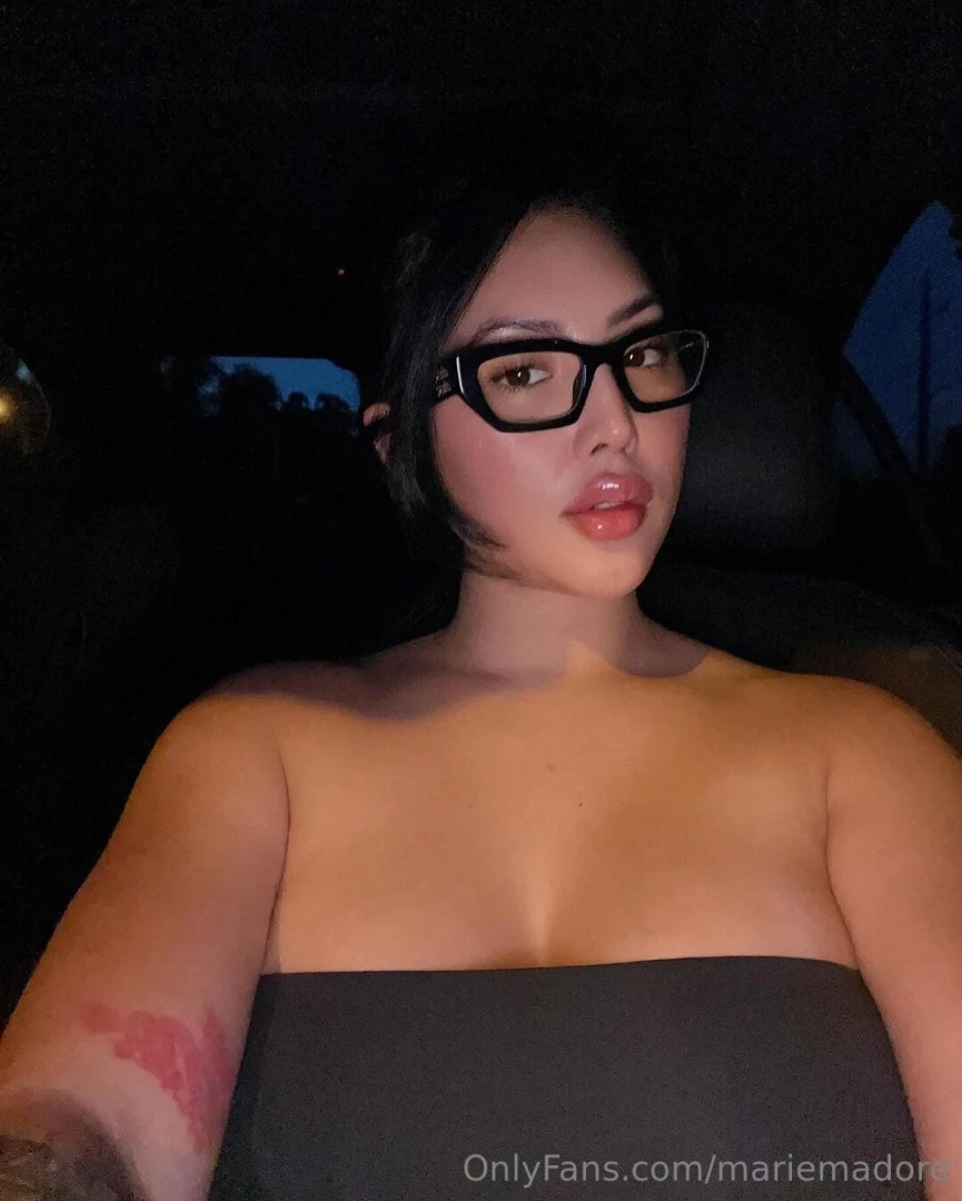 What do you guys think my best feature is i m so curious comment down 