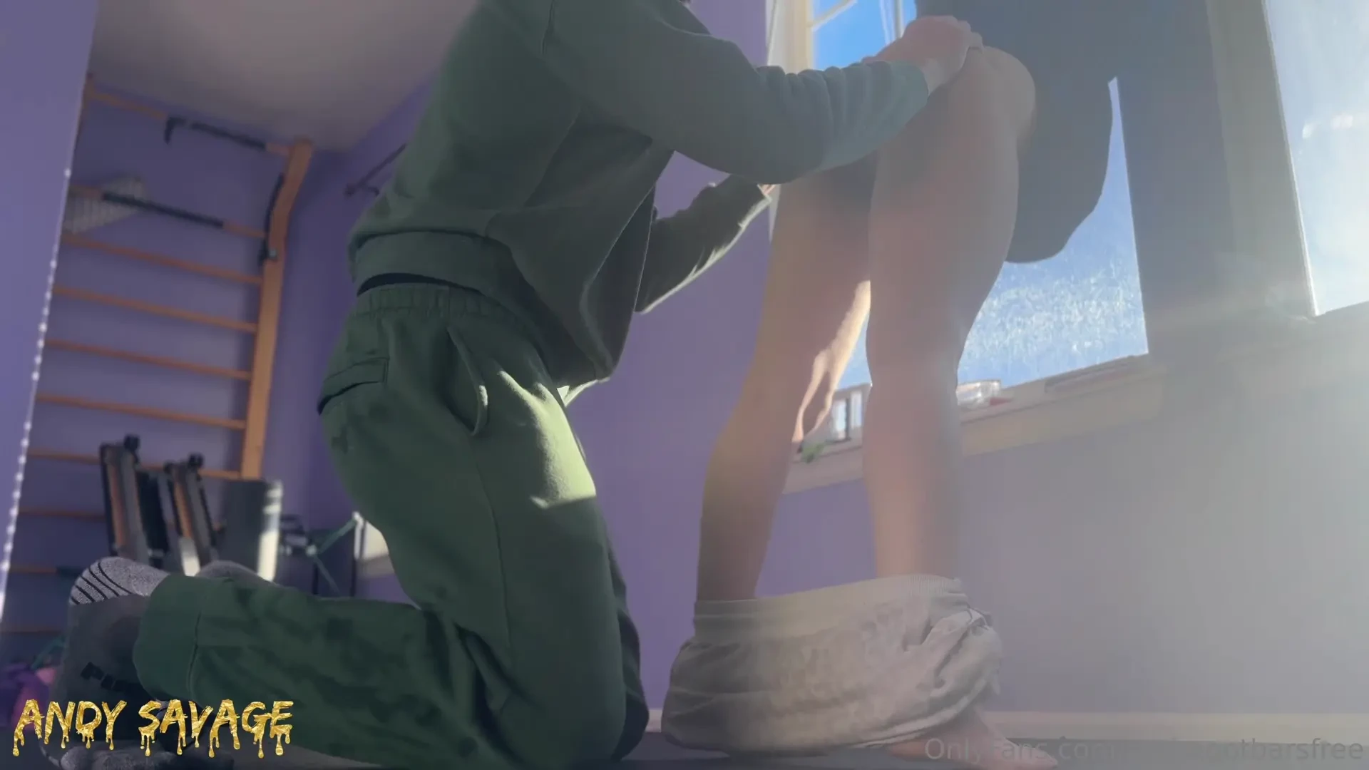 She gets her pants ripped off and pussy eaten for breakfast 