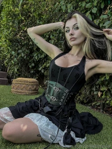 Would you go to the ren faire with me