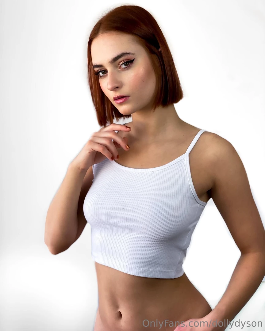 Looking back at old pics seeing me without my bangs is like seeing me 